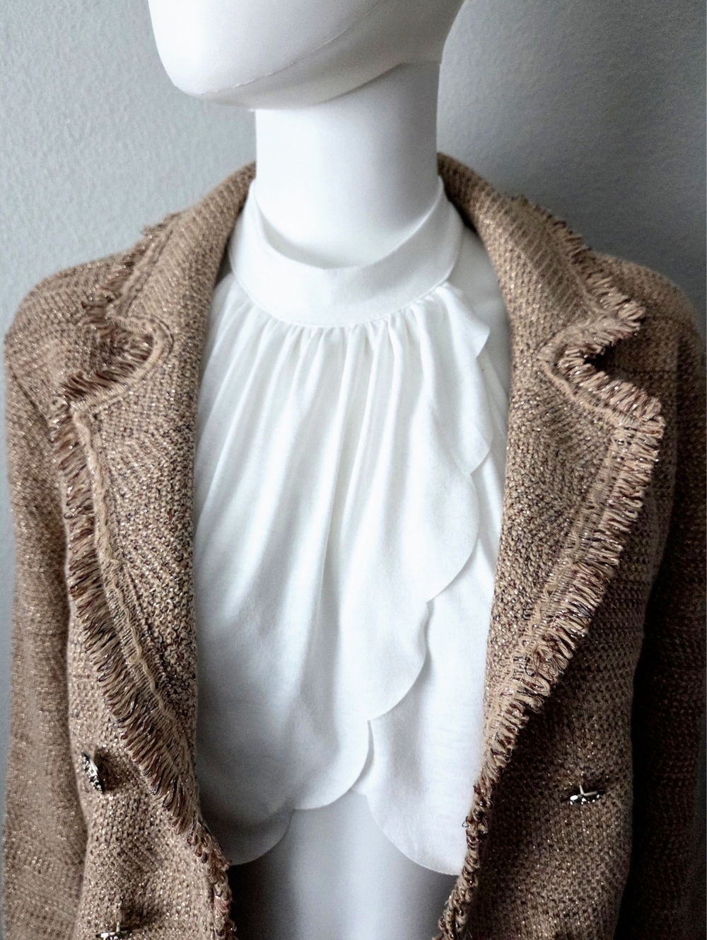 Chico's Metallic Tweed Sweater Blazer, Super Soft Layering Piece Tan & Gold LG - Picture 2 of 16